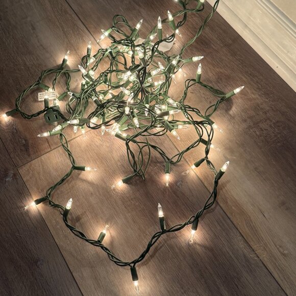 Christmas Lights - 9 Strands - Picture 4 of 7